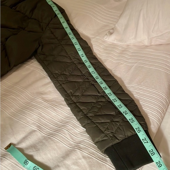 Cropped green Bomber Jacket - Picture 7 of 7